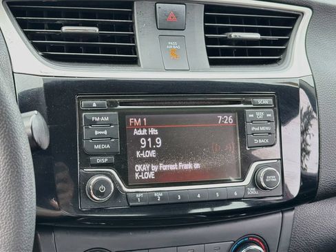 Used 2017 Nissan Sentra SV FWD image 27