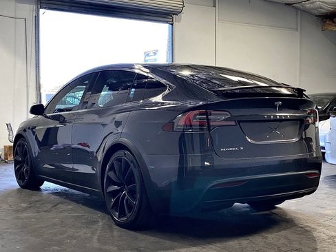 Used 2017 Tesla Model X 75D image 2