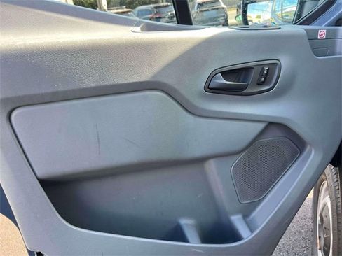 Used 2019 Ford Transit 250 148 High Roof Extended image 12