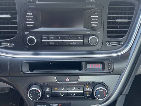 Used 2015 Kia Optima LX image 13