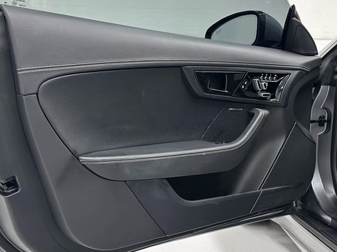 Used 2024 Jaguar F-TYPE R image 23