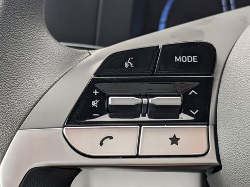 New 2026 Hyundai Elantra SE image 25