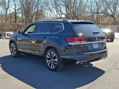 Used 2022 Volkswagen Atlas SEL Premium image 4