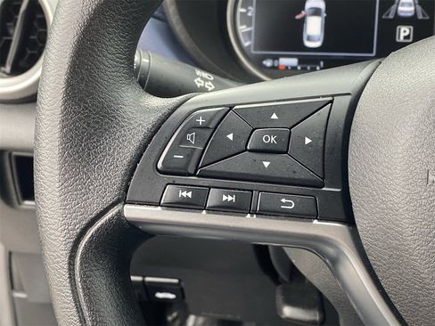 Certified 2023 Nissan Versa SV image 29