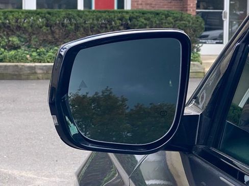 New 2025 Jeep Grand Cherokee L Altitude image 13