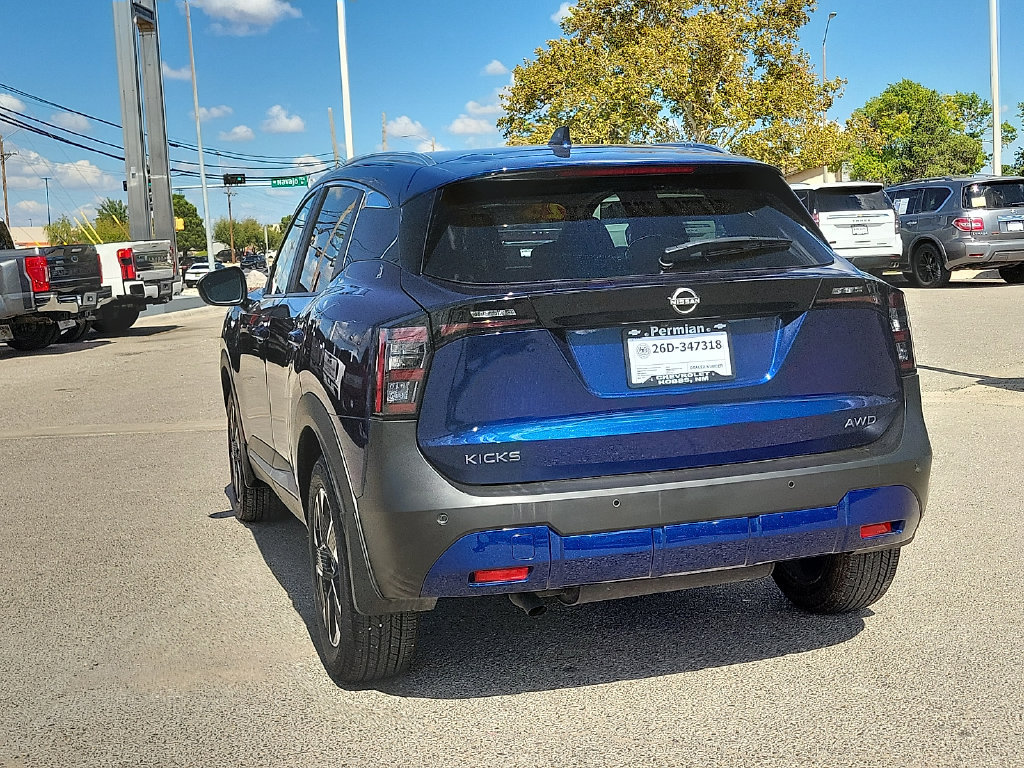 Used 2025 Nissan Kicks SV w/ SV Premium Package AWD/4WD image 9