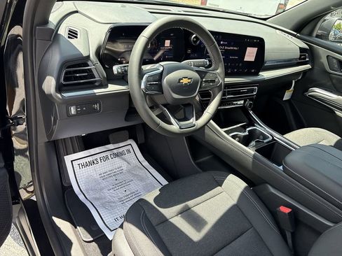 New 2026 Chevrolet Traverse LT image 11