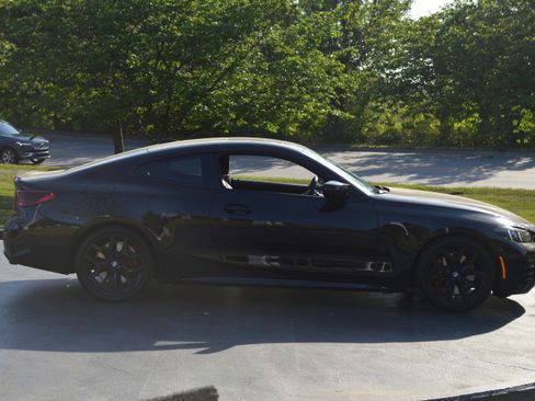 Used 2026 BMW M440i Coupe w/ Premium Package RWD image 12