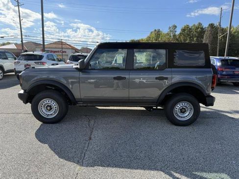 New 2025 Ford Bronco 4-Door AWD/4WD image 2