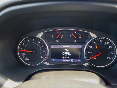 Used 2023 GMC Acadia SLT w/ Elevation Edition image 22