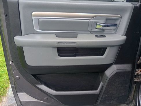Used 2014 RAM 1500 Classic SLT image 15