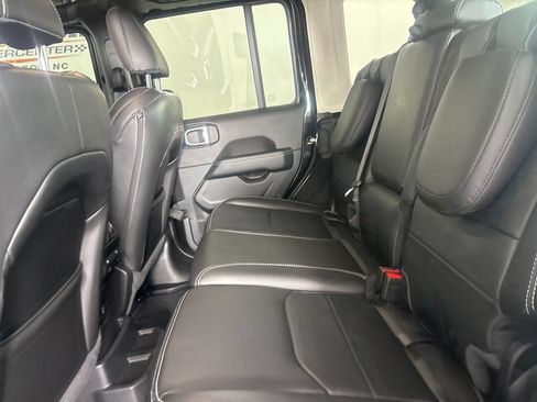 Used 2021 Jeep Wrangler Unlimited Sahara AWD/4WD image 21
