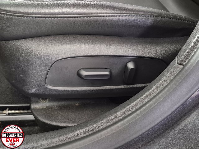 Used 2016 Chevrolet Cruze Premier w/ RS Package FWD image 17