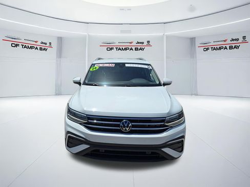 Used 2024 Volkswagen Tiguan SE FWD image 8
