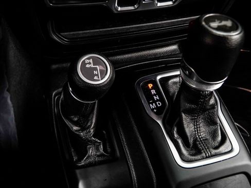 Used 2021 Jeep Wrangler Unlimited Sport image 22