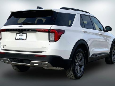 Used 2026 Ford Explorer Active w/ Active Comfort Package AWD/4WD image 11