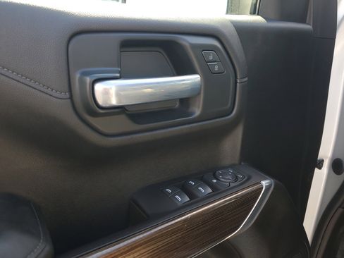 Used 2021 Chevrolet Silverado 1500 LT Trail Boss w/ Convenience Package II image 20