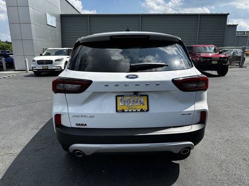 Certified 2025 Ford Escape Active w/ Cold Weather Package AWD/4WD image 6