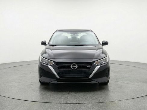 Used 2025 Nissan Sentra SV FWD image 2