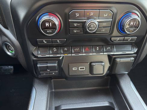 Used 2019 Chevrolet Silverado 1500 RST w/ All-Star Edition image 21