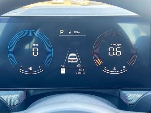 Certified 2025 Hyundai Sonata SE image 12