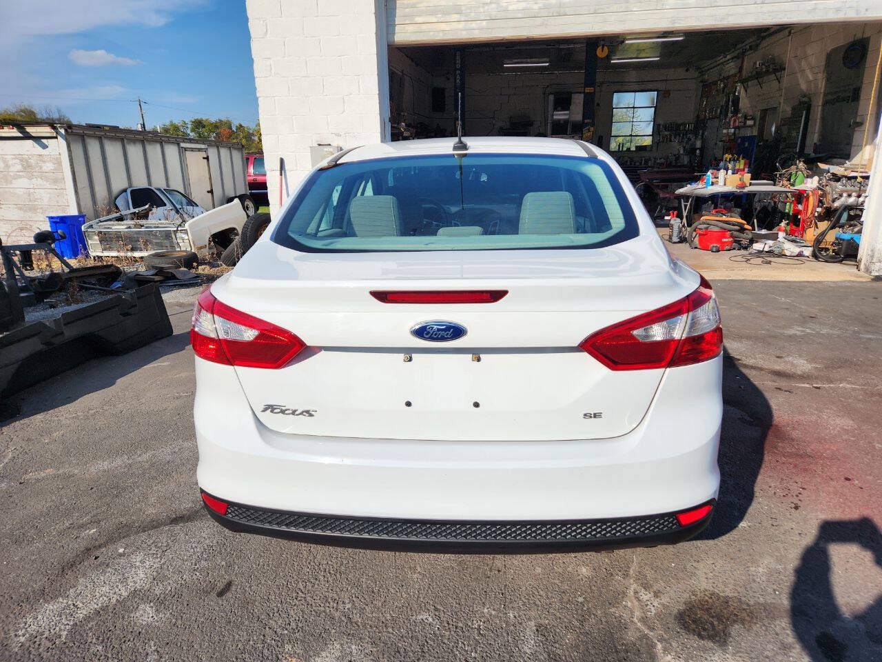 Used 2014 Ford Focus SE FWD image 6