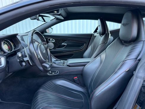 Used 2018 Aston Martin DB11 V12 RWD image 15