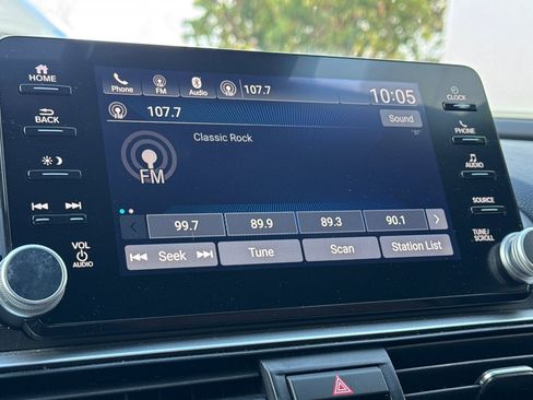 Used 2019 Honda Accord Sport image 17