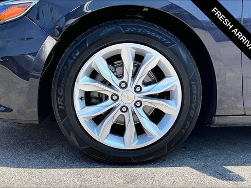 Used 2023 Chevrolet Malibu LT FWD image 32