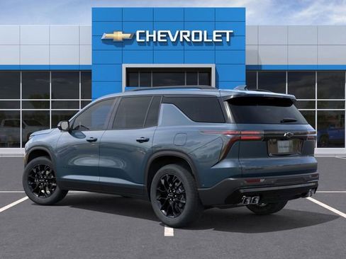 New 2026 Chevrolet Traverse LT w/ Midnight/Sport Edition image 3
