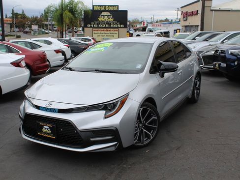 Used 2020 Toyota Corolla SE image 36