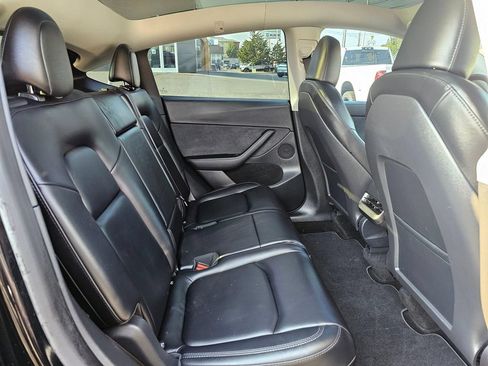 Used 2023 Tesla Model Y Long Range AWD/4WD image 12