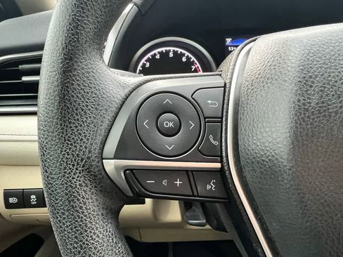 Used 2023 Toyota Camry LE image 23