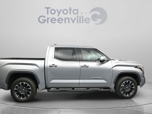 Used 2024 Toyota Tundra Limited AWD/4WD image 17