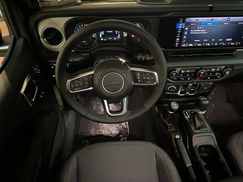 New 2025 Jeep Wrangler Unlimited Sahara image 13