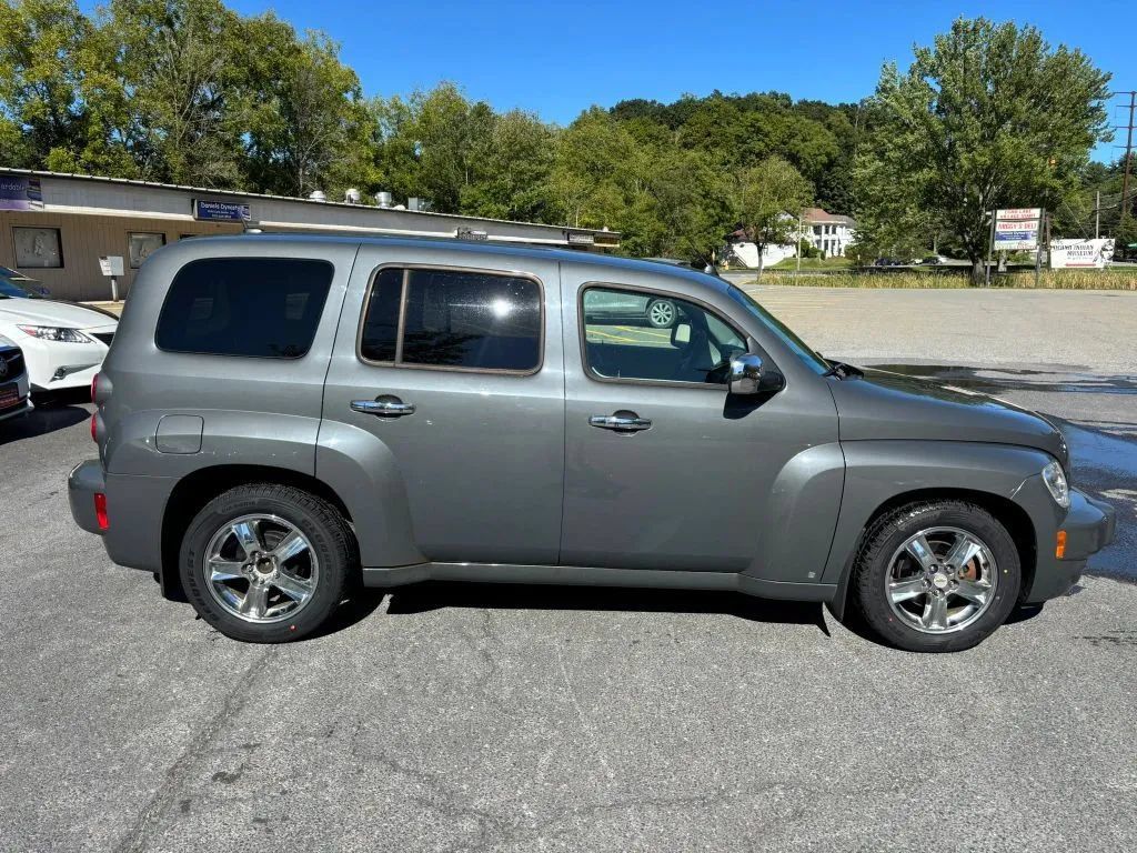 Used 2008 Chevrolet HHR LT FWD image 9