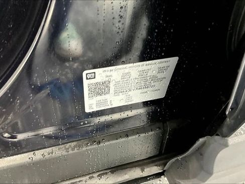 Used 2021 Chevrolet Equinox LT w/ Driver Convenience Package image 19