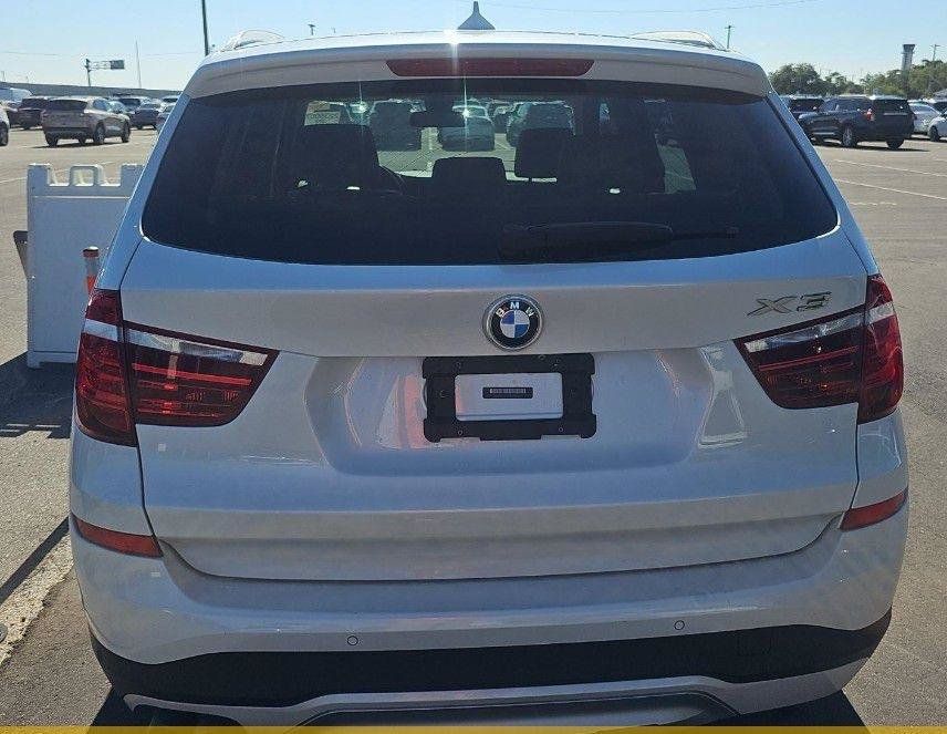 Used 2017 BMW X3 sDrive28i RWD image 7