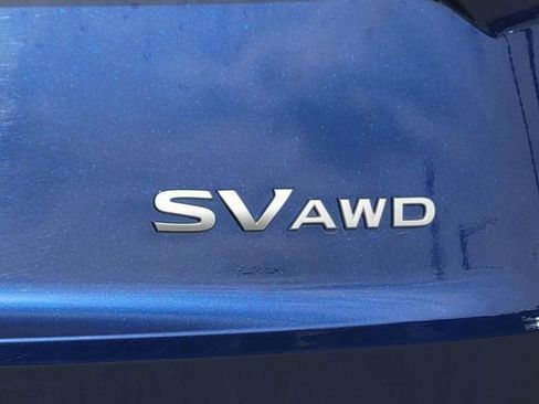 Used 2024 Nissan Rogue SV AWD/4WD image 11