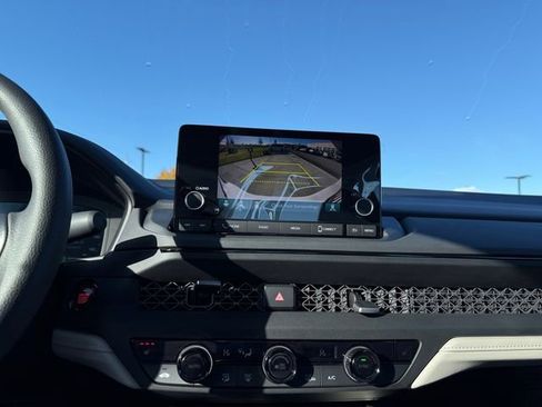 New 2025 Honda Accord SE image 31