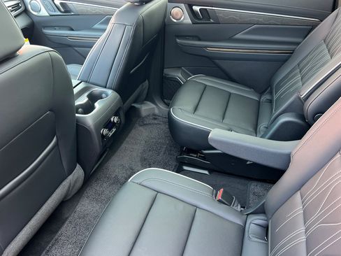 New 2026 Buick Enclave Avenir w/ Super Cruise Package image 10