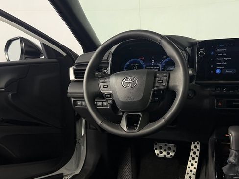 Used 2026 Toyota Camry XSE FWD image 11