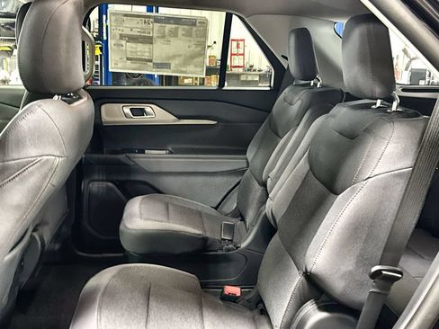 Used 2026 Ford Explorer Active RWD image 24