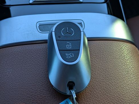 Used 2022 Mercedes-Benz C 300 4DR SDN C300 C 30 image 29