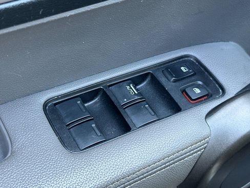 Used 2010 Honda CR-V EX-L image 13