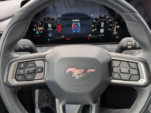 Used 2025 Ford Mustang GT Premium image 16