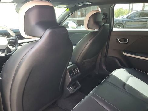 Certified 2025 Kia K4 GT-Line Turbo image 8