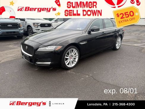 Used 2017 Jaguar XF Prestige AWD/4WD image 1