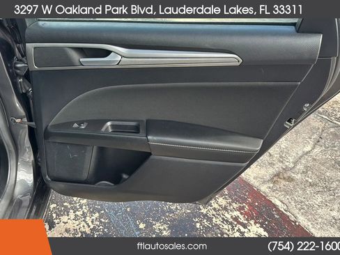 Used 2020 Ford Fusion SE image 35