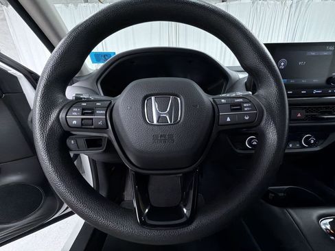 Used 2024 Honda HR-V LX image 27